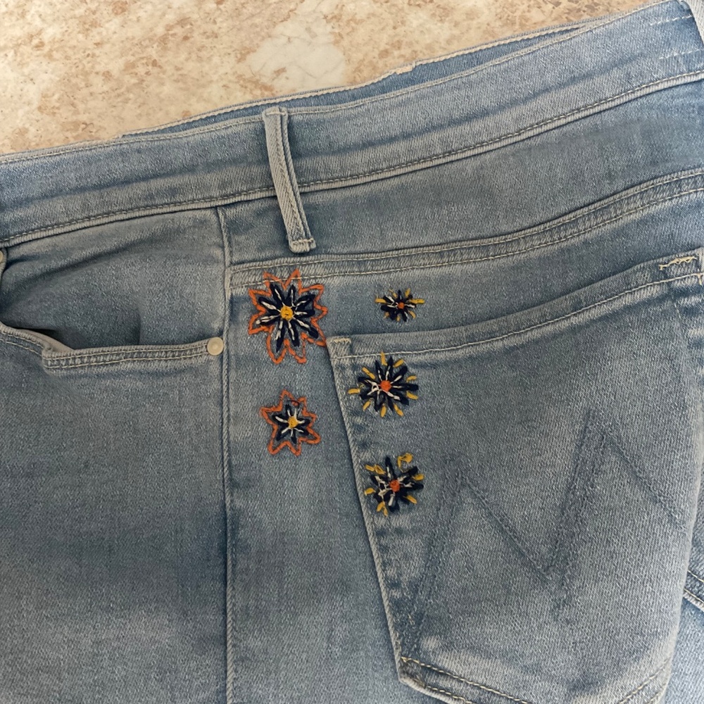 MOTHER The Weekender Fray in Crafty Side Size 30 jeans - Picture 5 of 11